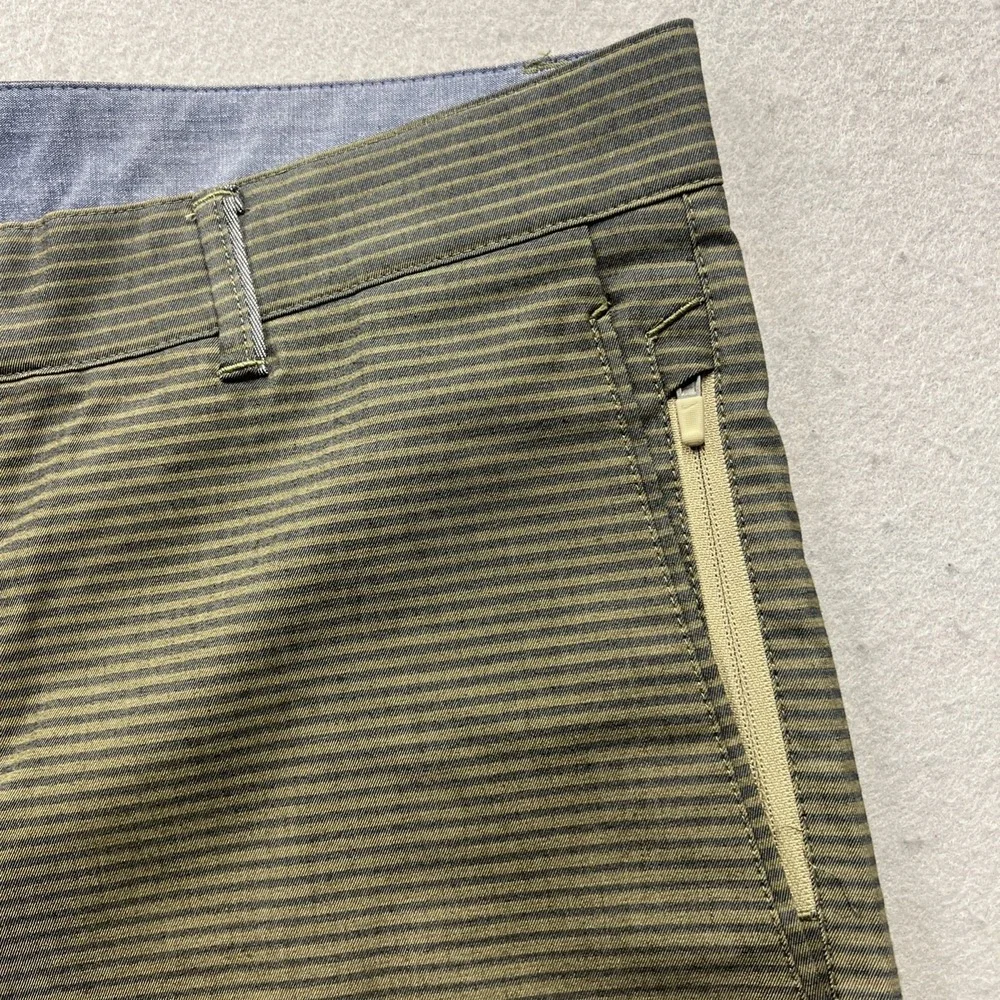 Nike Golf Dri Fit Shorts Mens 34‎ Striped Performance Stretch